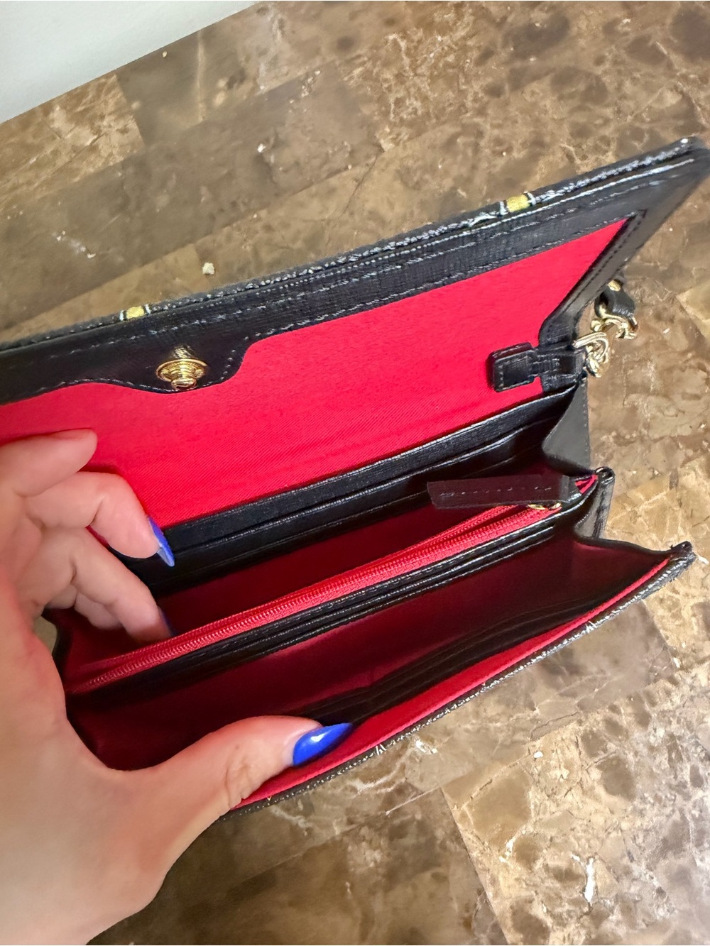 Dooney & Bourke - Picture 2 of 10